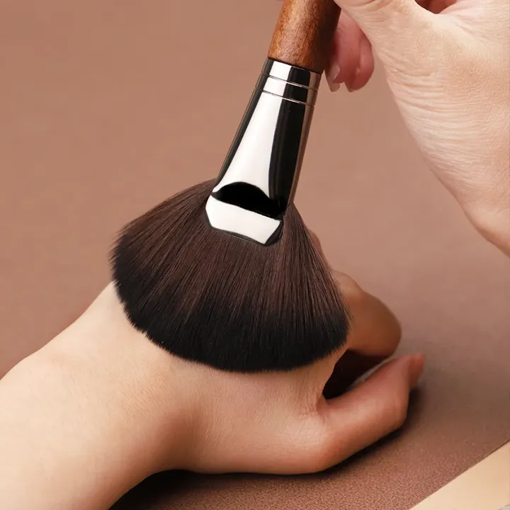 فرش مكياج  Makeup Brush