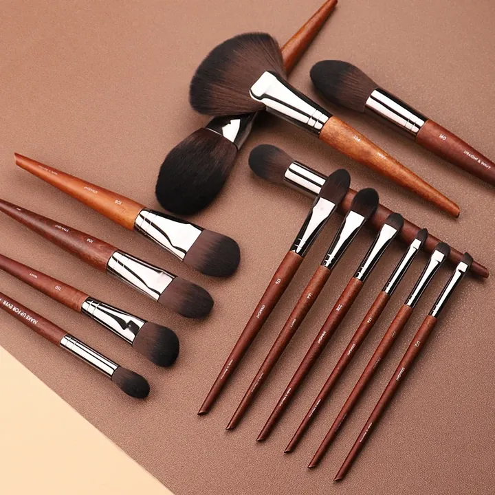 فرش مكياج  Makeup Brush
