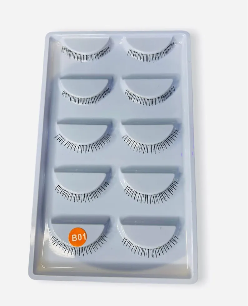 100% Bottom Lashes.Bottom lashes extension on the bottom help balance out and compliment the look of the top dramatic lashes.