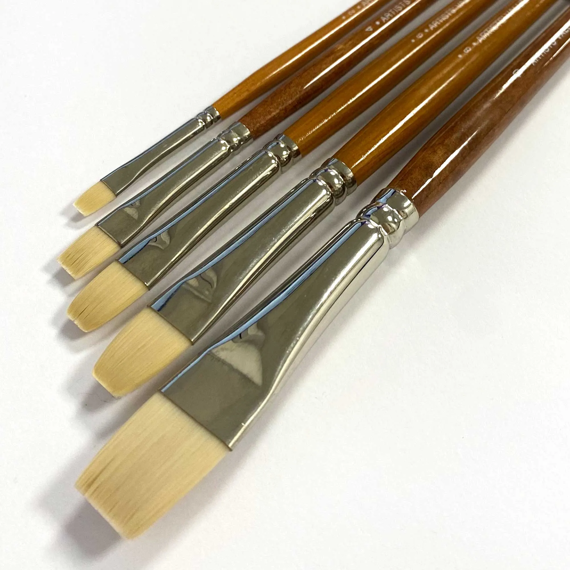ARTdiscount Ivory Taklon Acrylic Brushes - Short Flat
