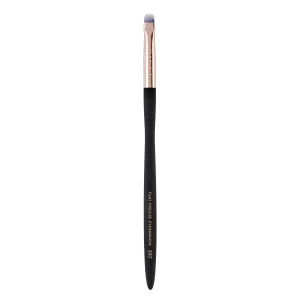 Artistry Series | Flat Precise Eyeshadow Brush