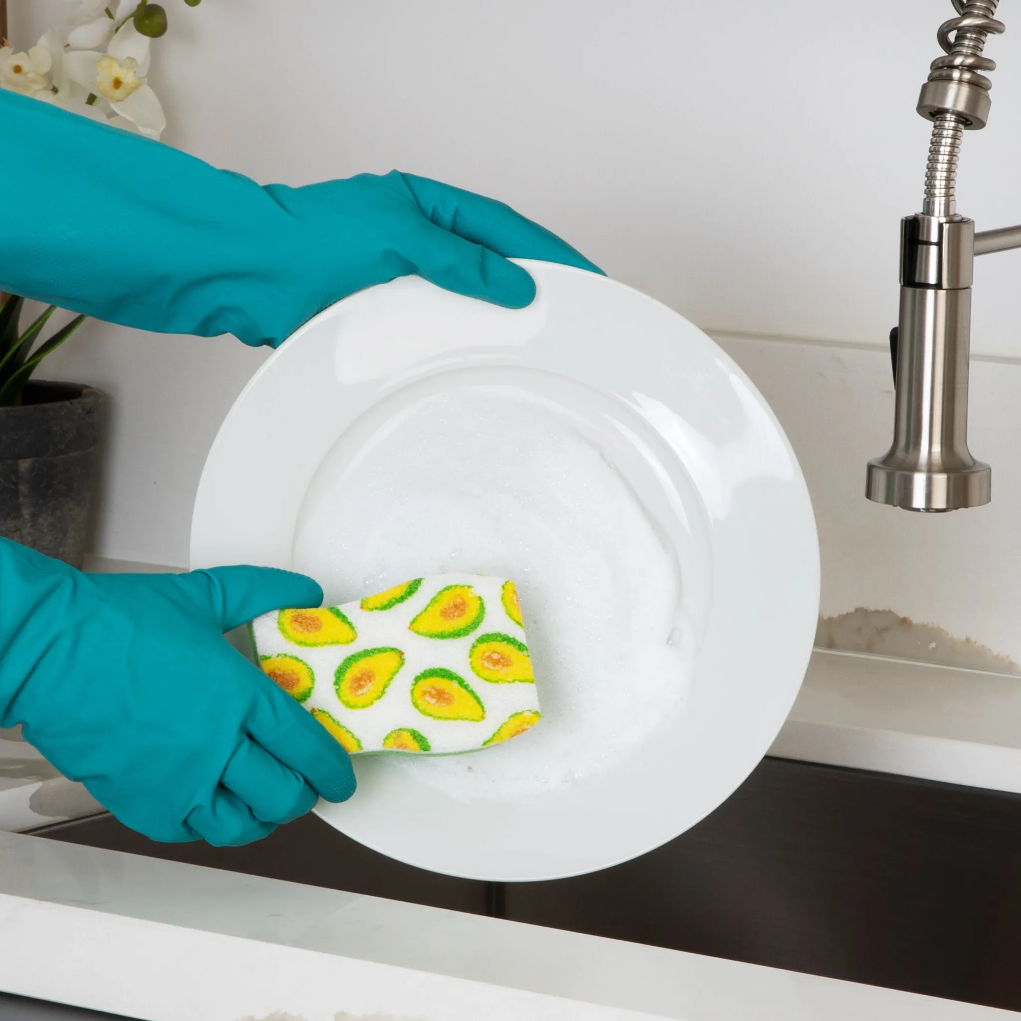 Smart Design Non-Scratch Cellulose Smart Scrub Sponge - Ultra Absorbent - Ergonomic Shape - Cleaning, Dishes, & Hard Stains